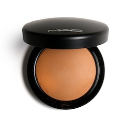 MAC Mineralize Skinfinish Natural in Give Me Sun!